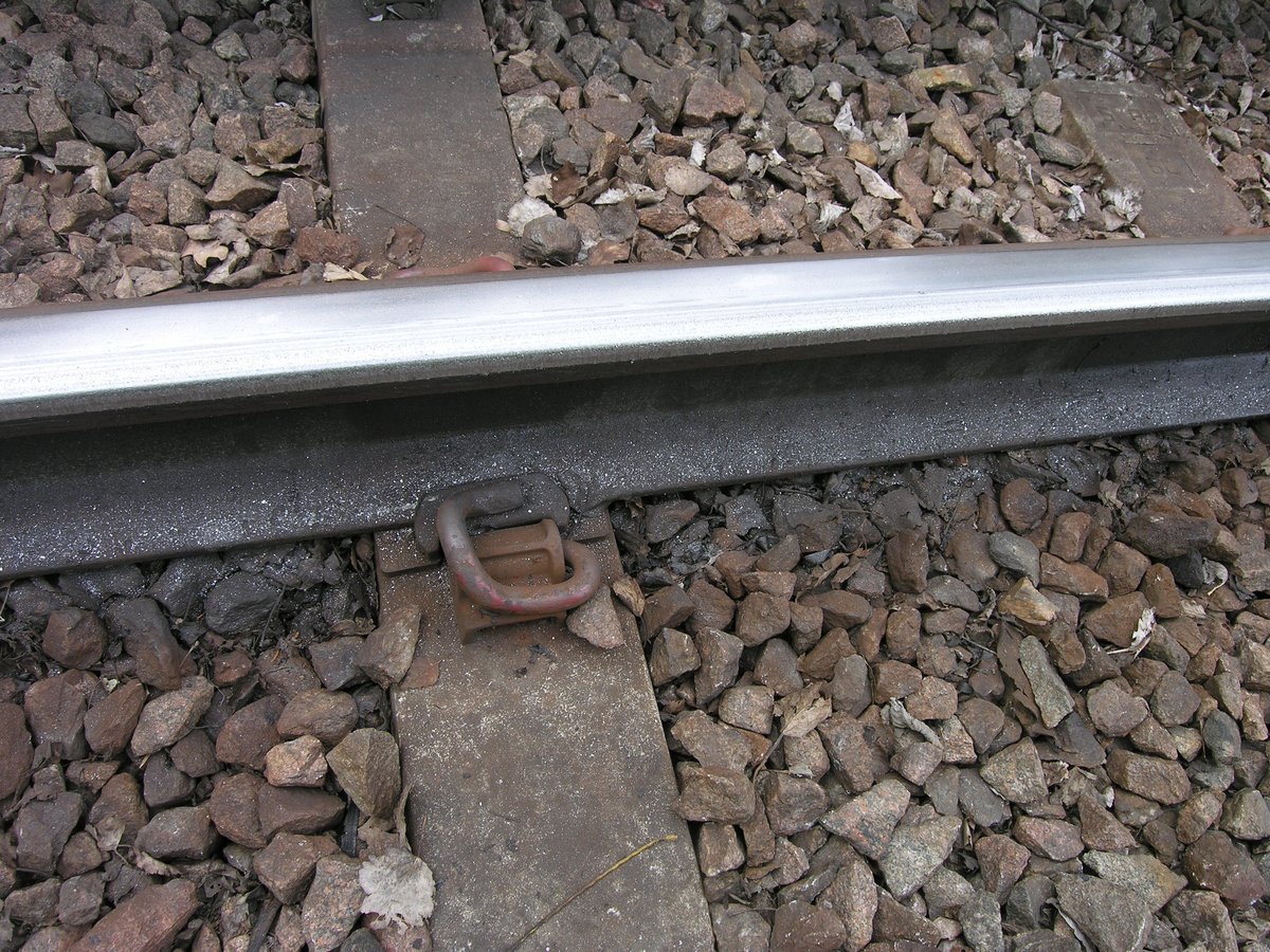 severe_wear_rail